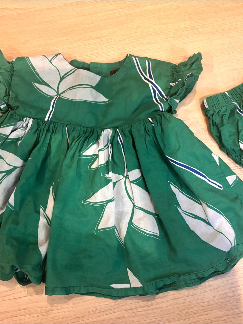 Tea Collection baby girl dress and bloomers 3-6 months